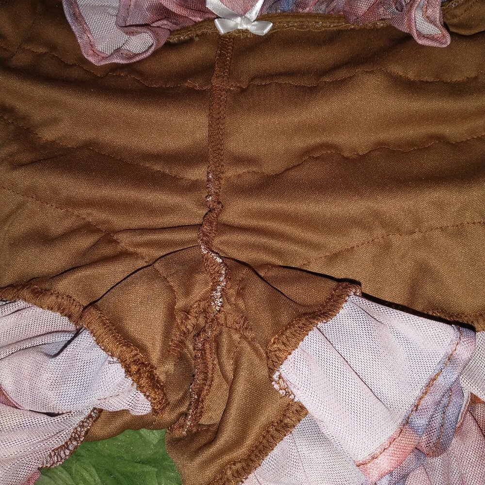 Mesh Ruffle Bloomer Shorts - Picture 5 of 8